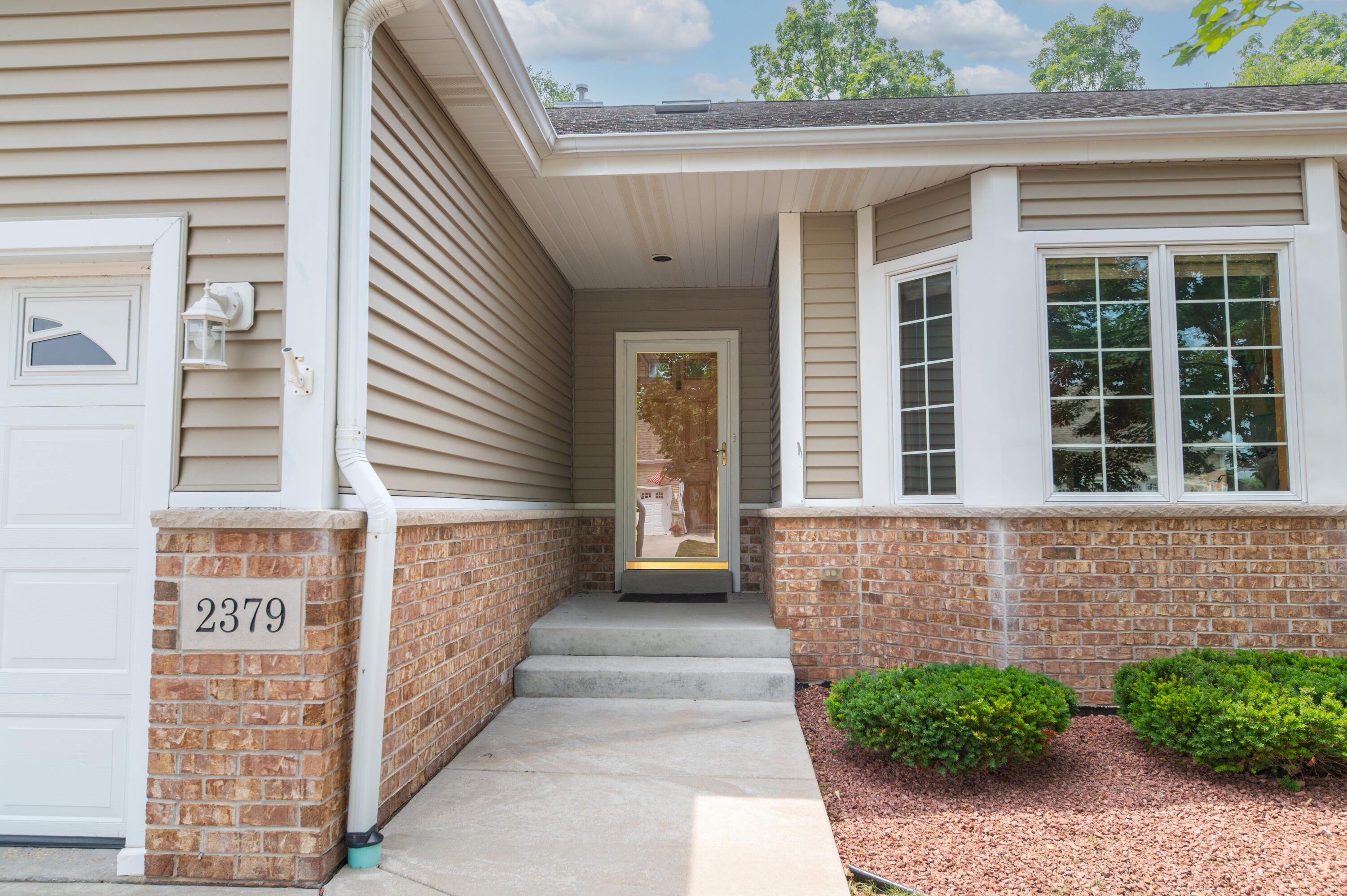 2379 Stoney Ln