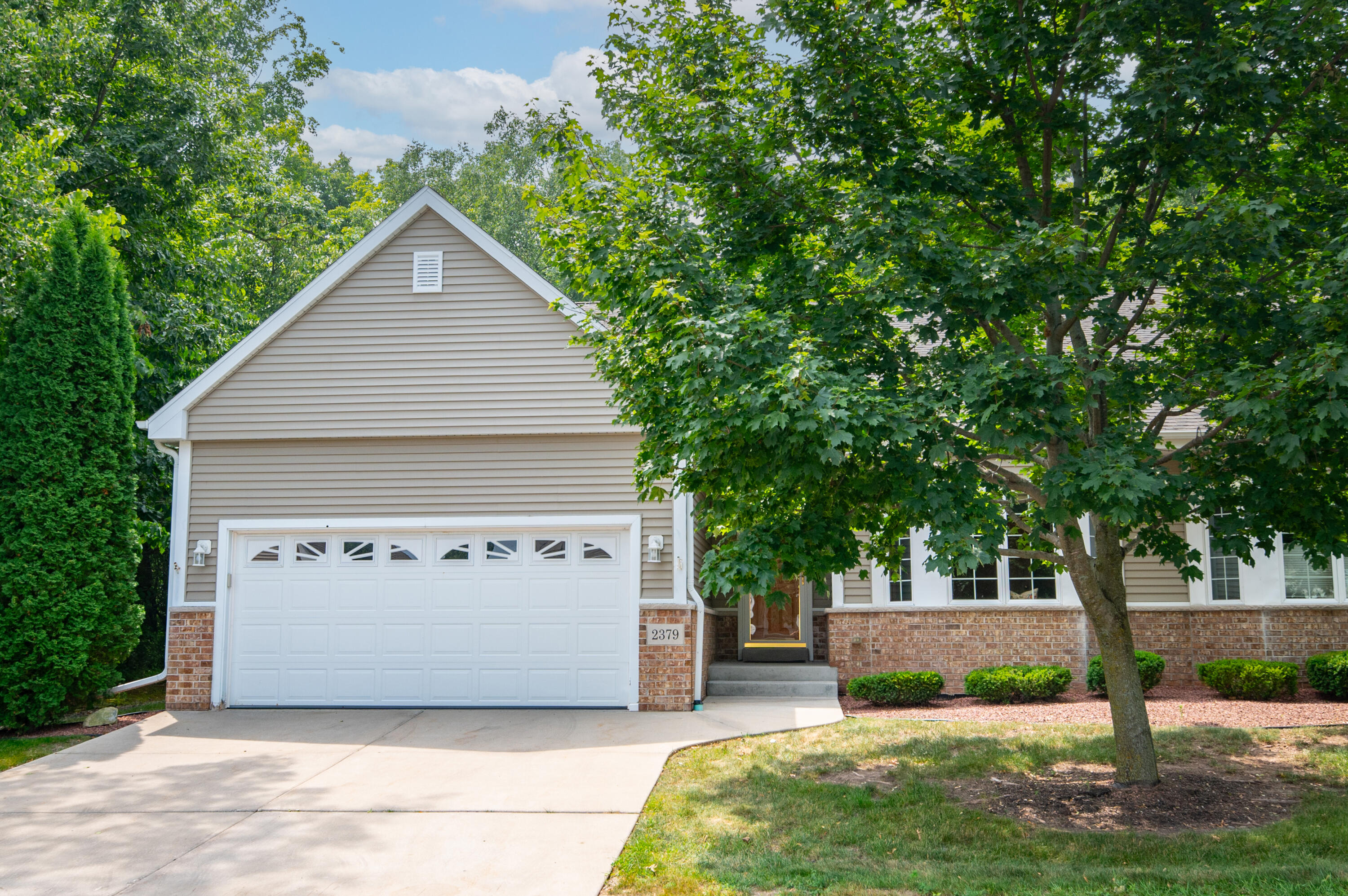 2379 Stoney Ln