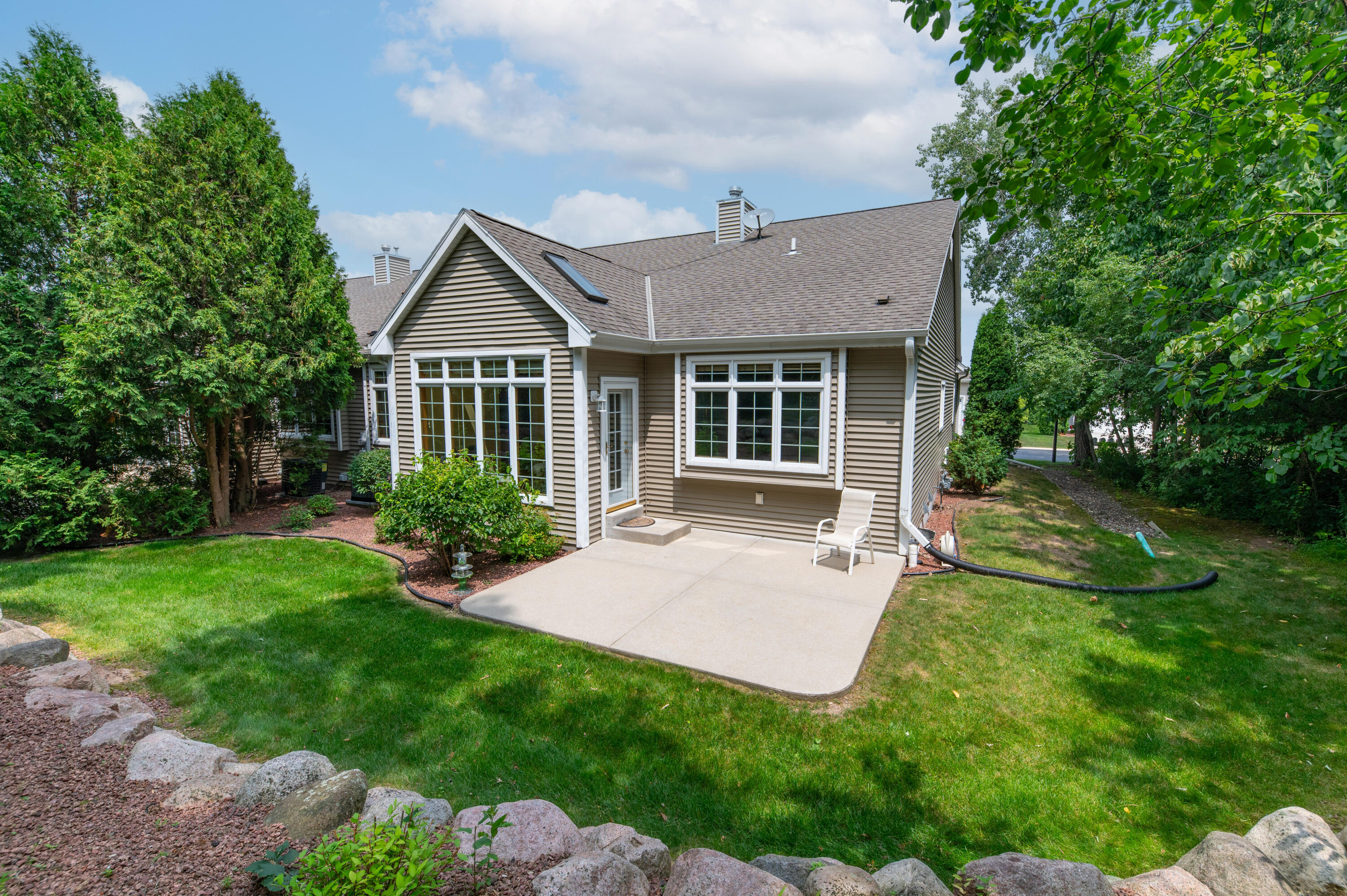 2379 Stoney Ln