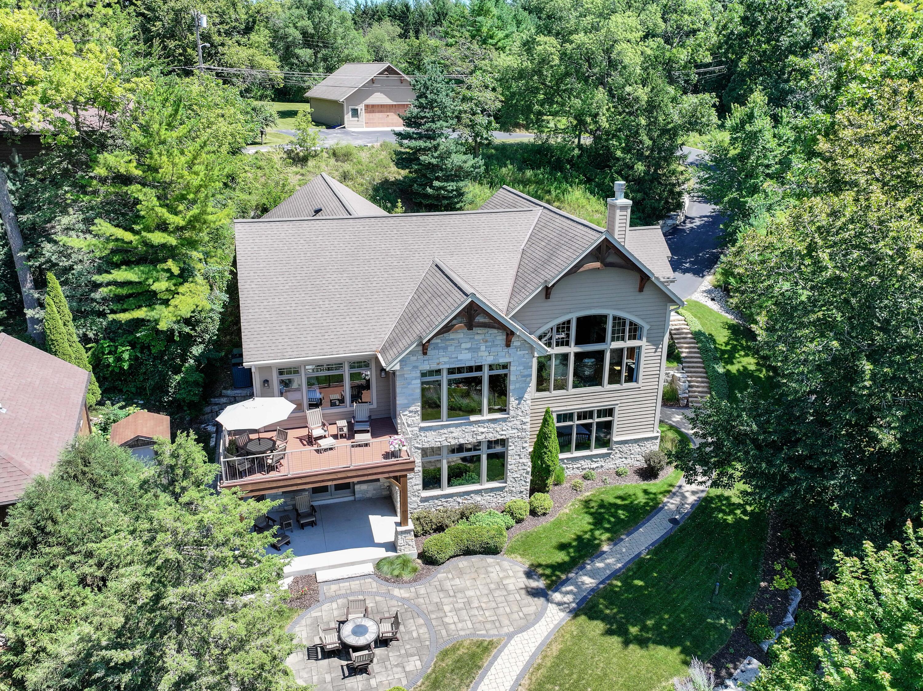 5531 Peters Dr