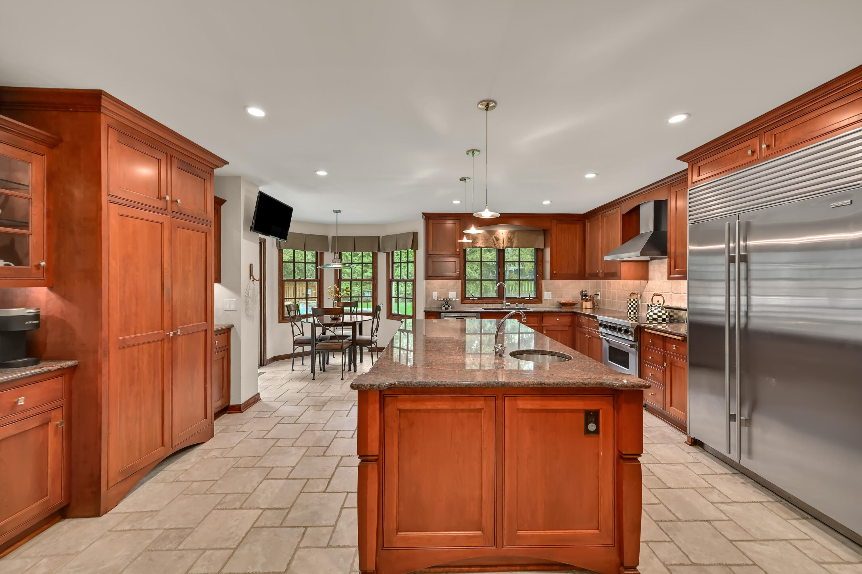 9506 N Wakefield Ct