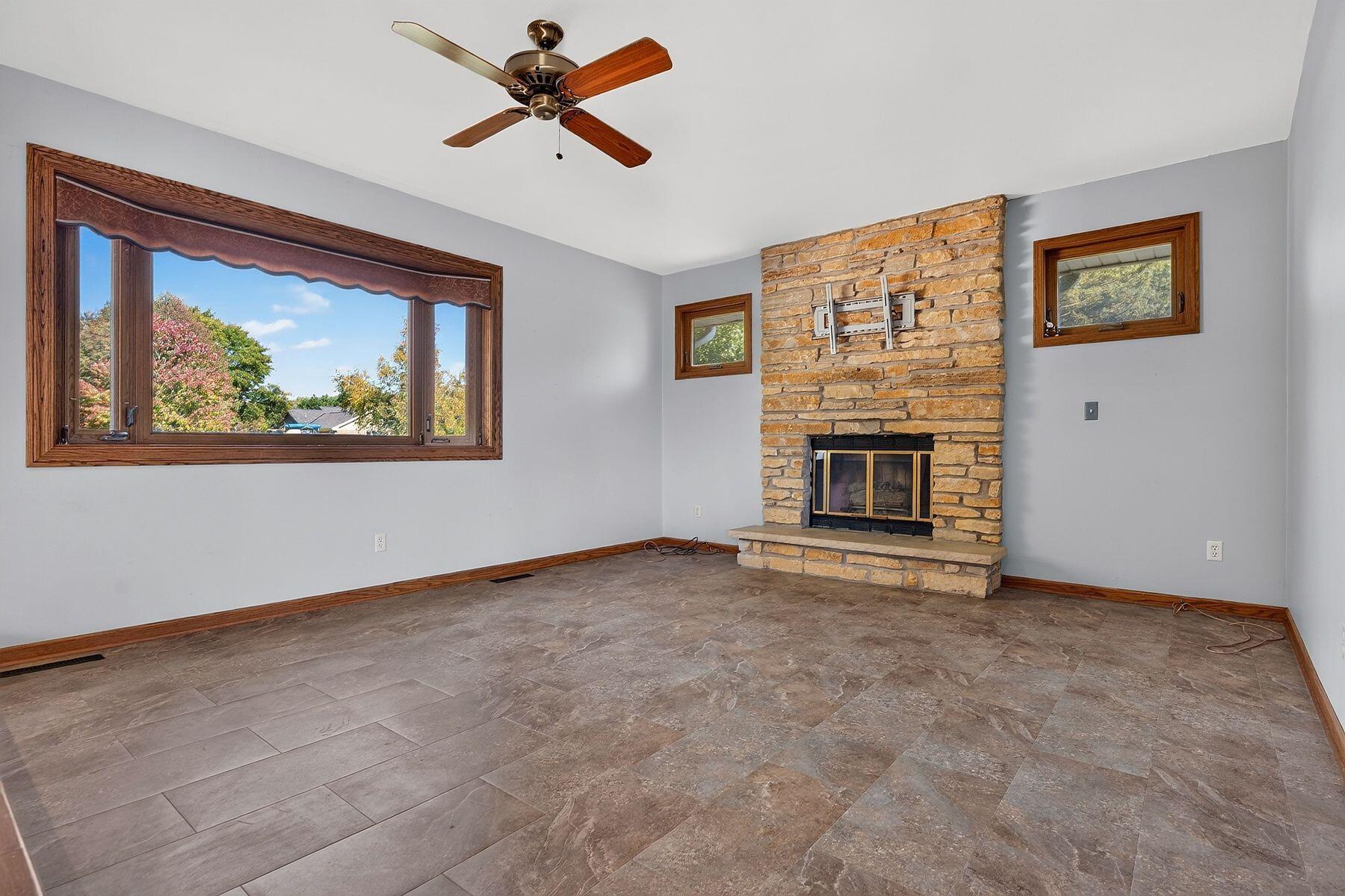 4179 Briar Ridge Ln