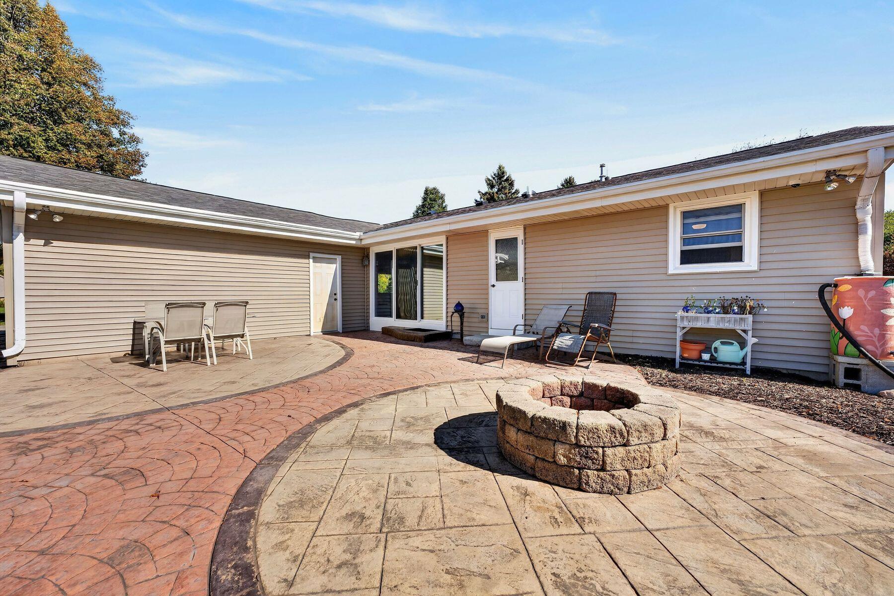 4179 Briar Ridge Ln