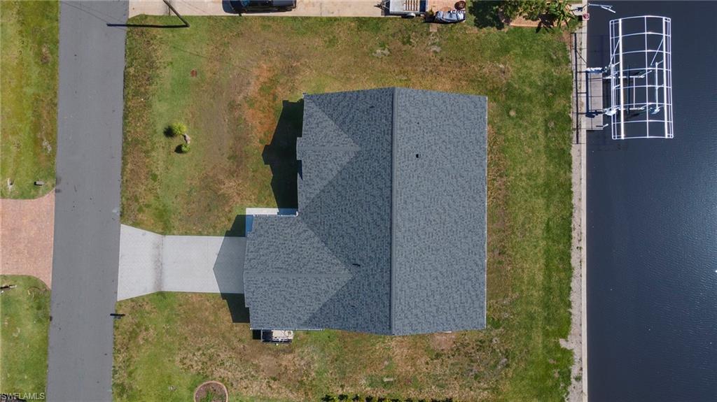 2176 Club House RD