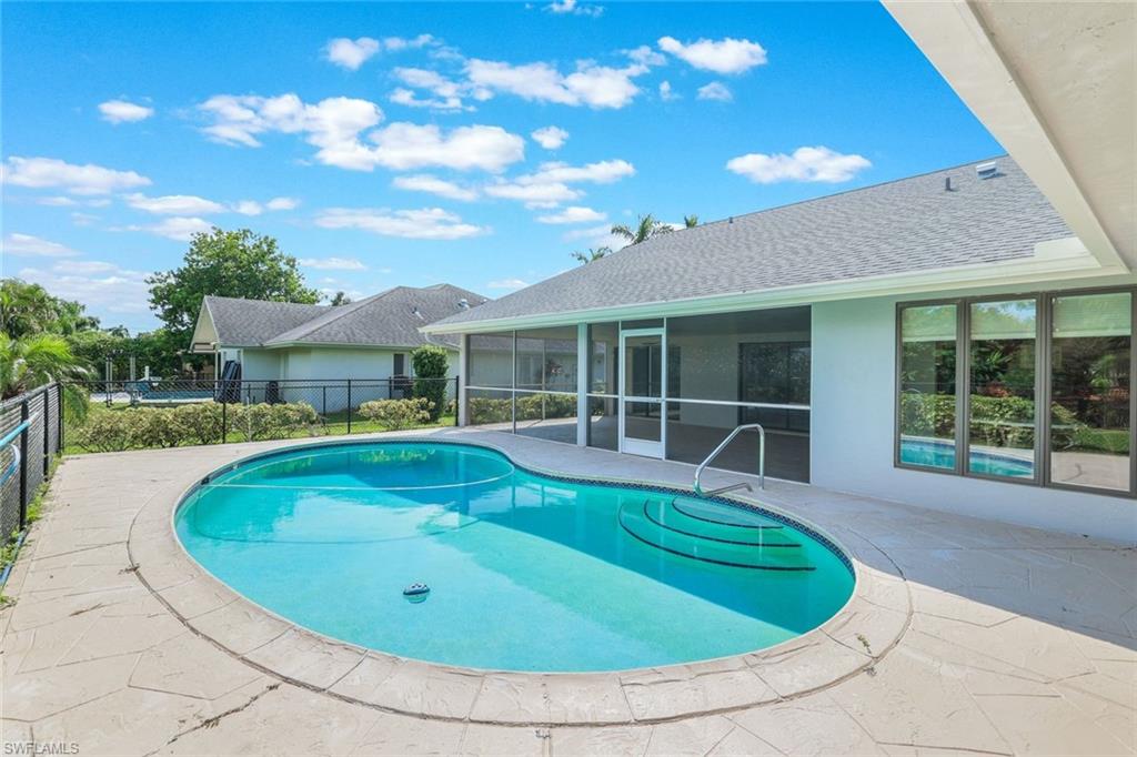 2320 Kings Lake BLVD