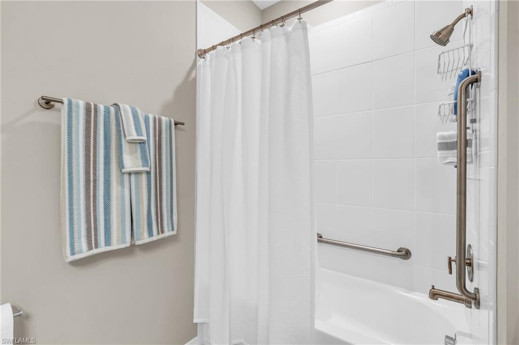 11811 Venetian Lagoon DR # 202