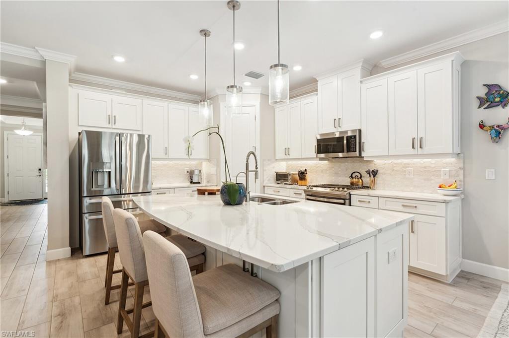 17513 Caravita LN