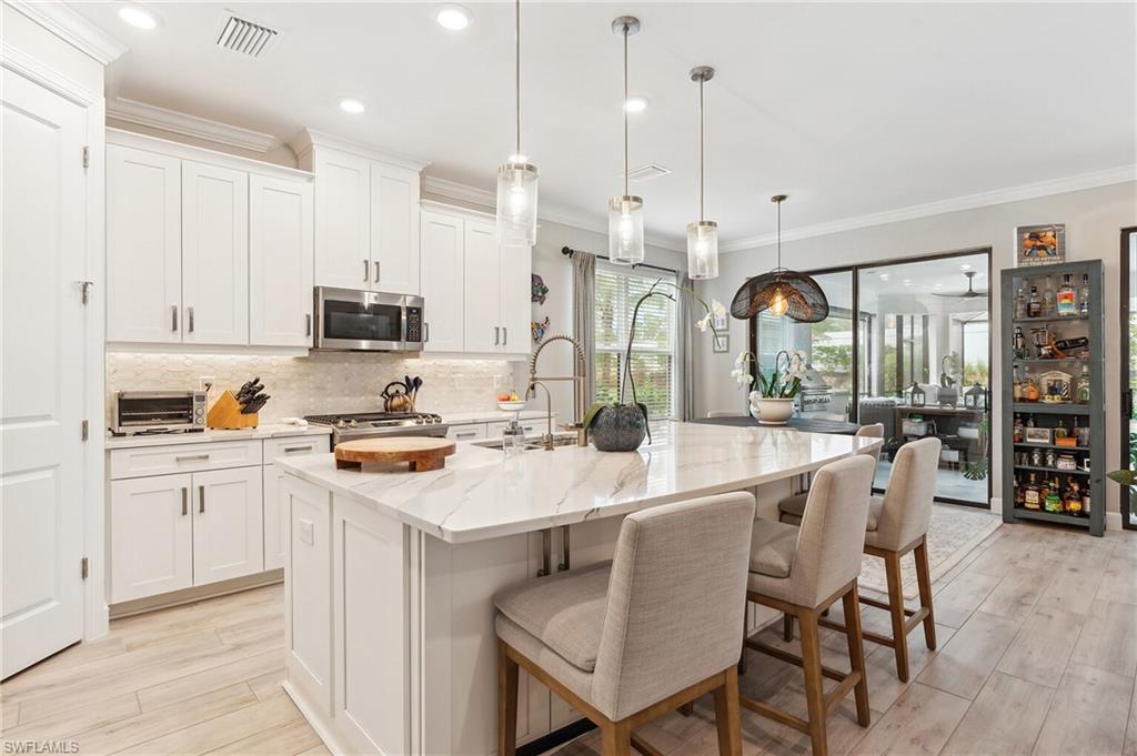 17513 Caravita LN