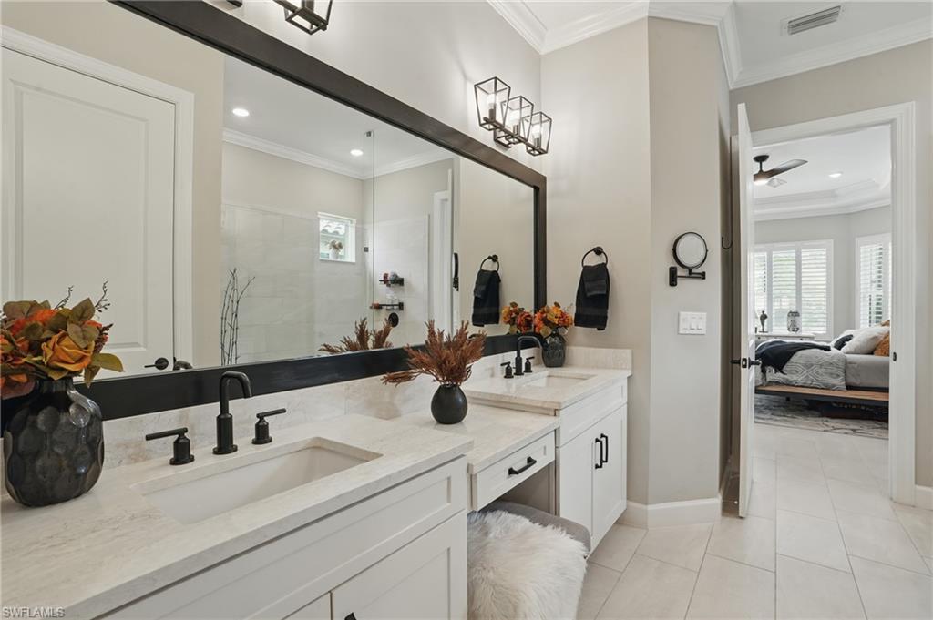 17467 Caravita LN