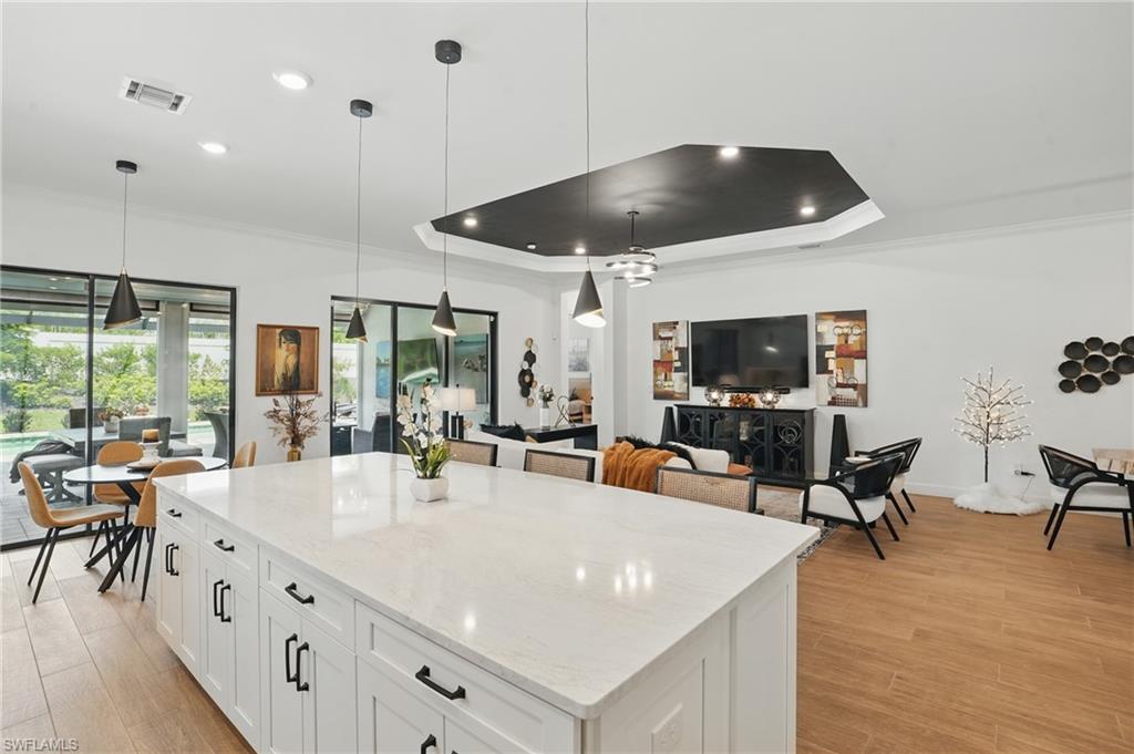 17467 Caravita LN