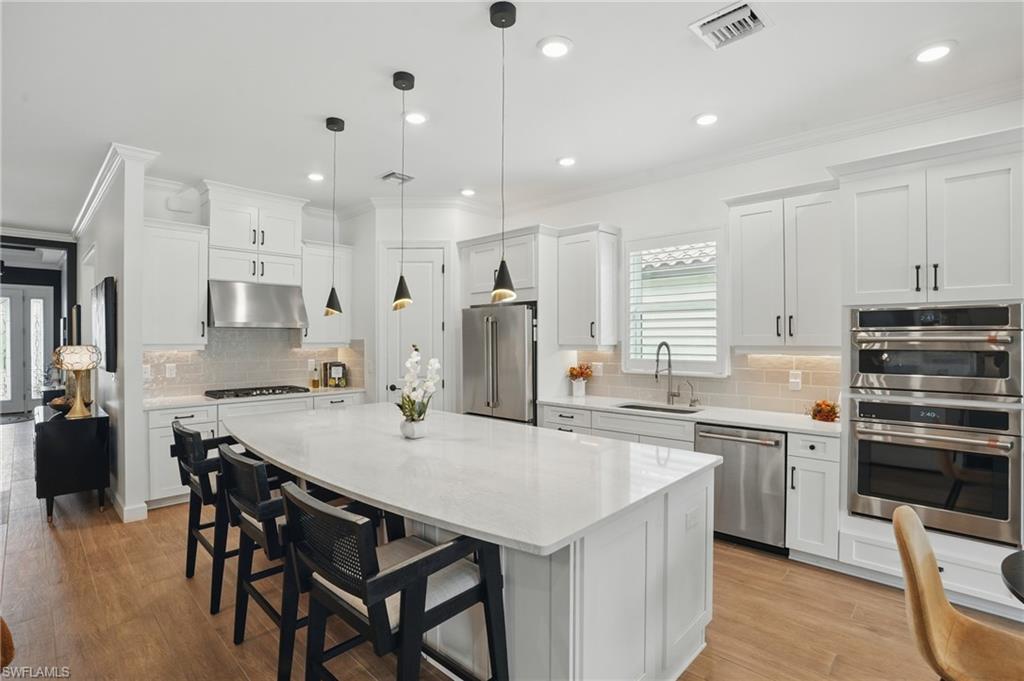 17467 Caravita LN