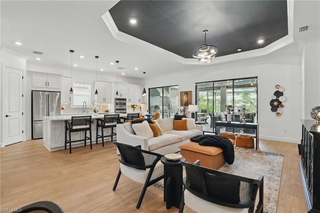 17467 Caravita LN