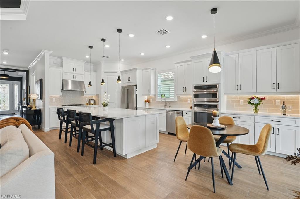 17467 Caravita LN