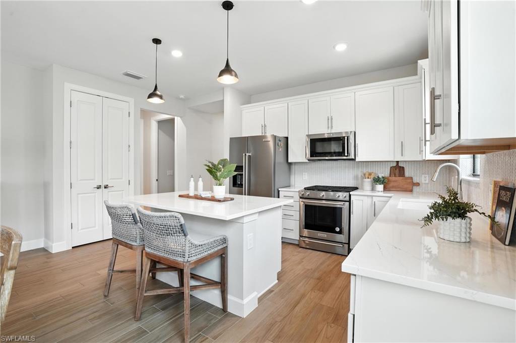 11945 Sacra PL
