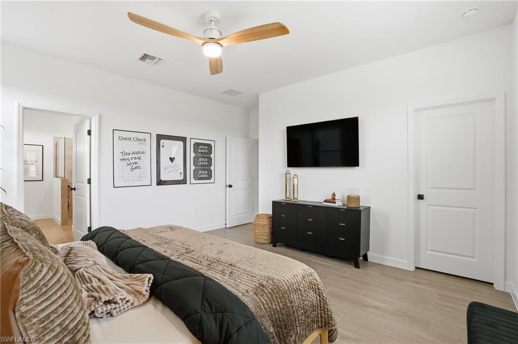 20428 Verawood LOOP, ESTERO