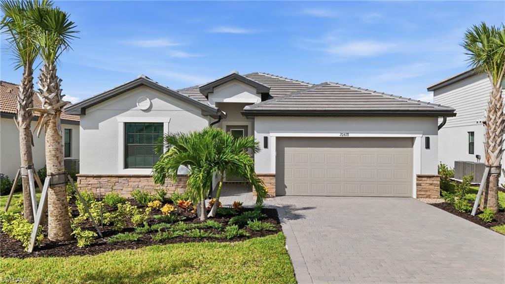 20428 Verawood LOOP, ESTERO
