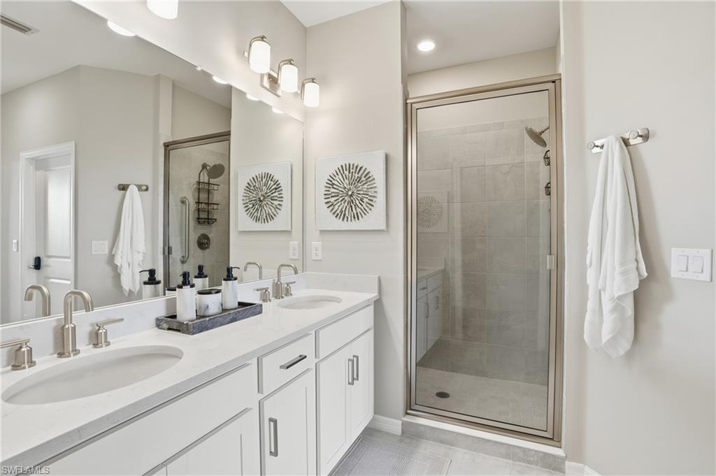 11851 Venetian Lagoon DR # 202