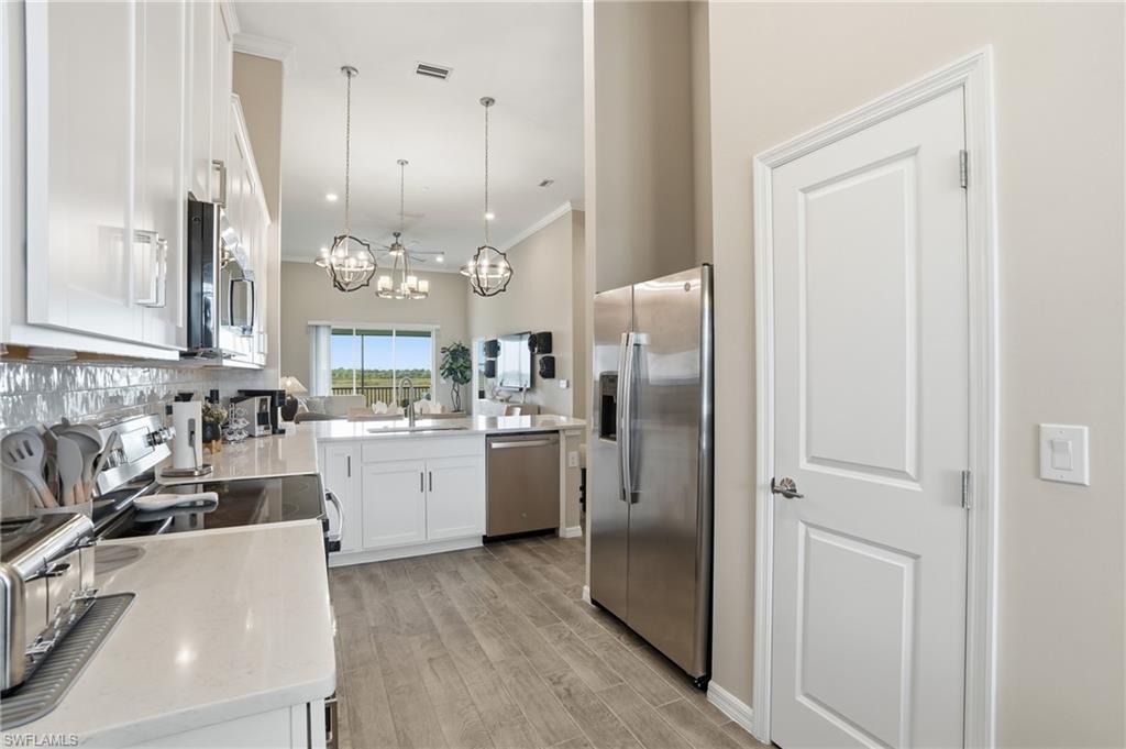 11851 Venetian Lagoon DR # 202