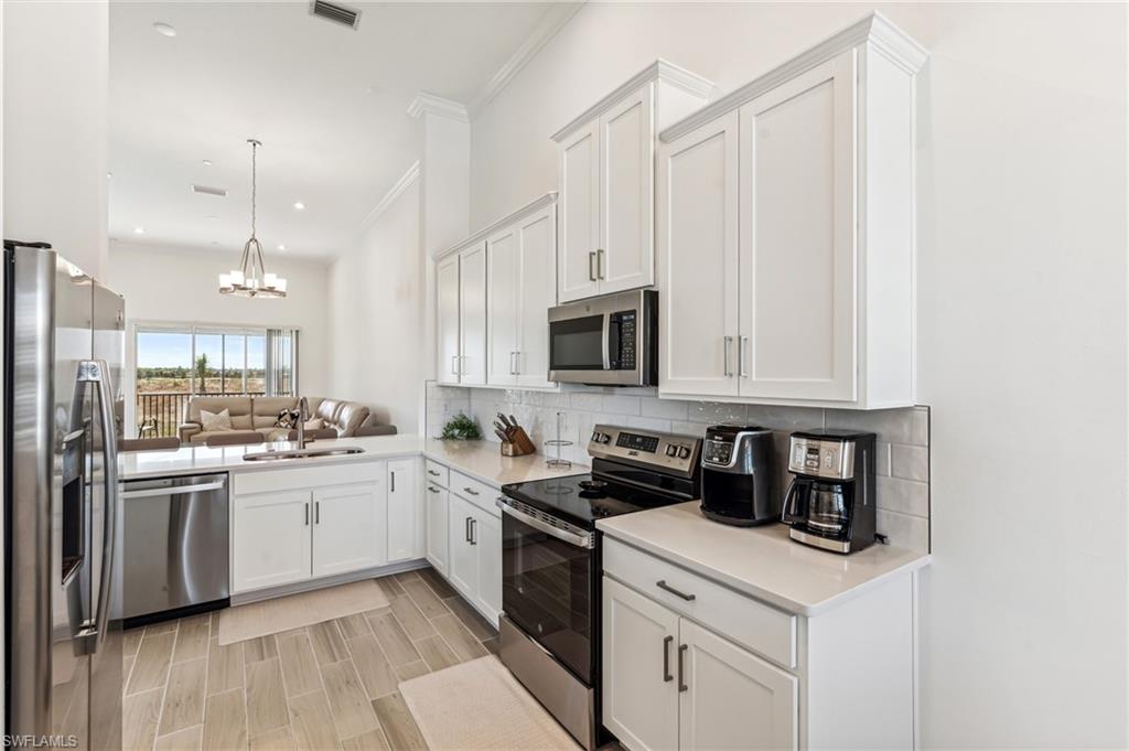 11801 Venetian Lagoon DR