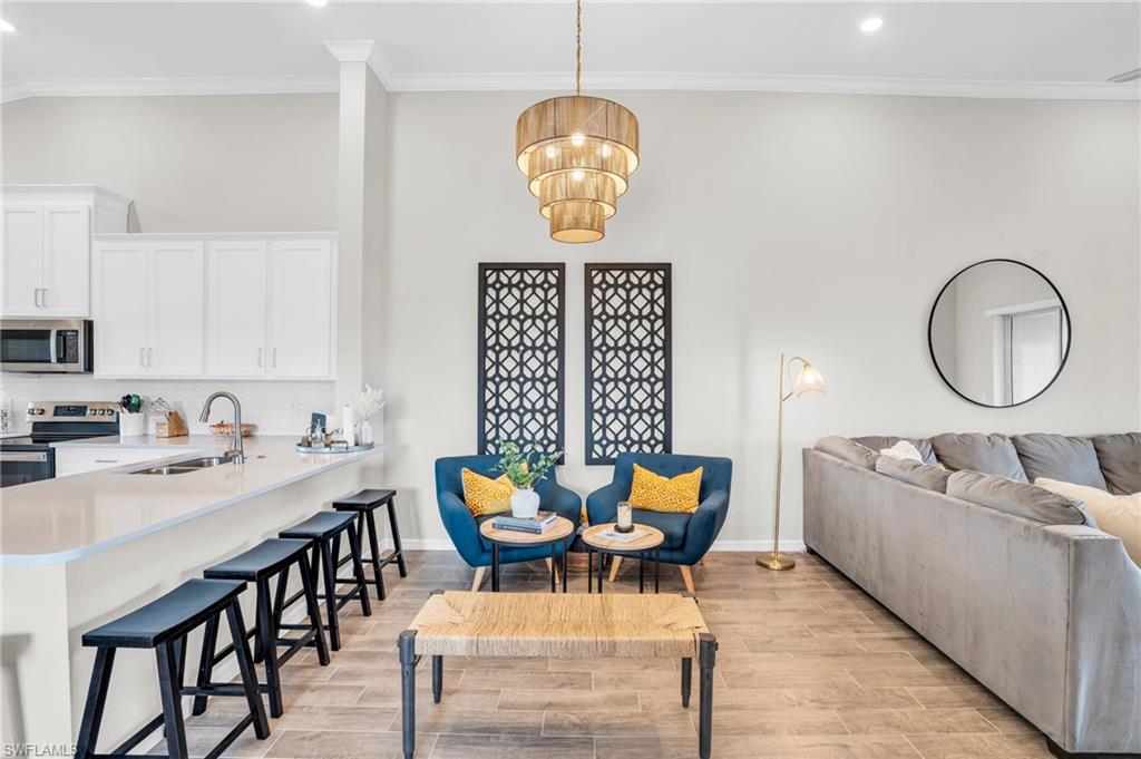 11841 Venetian Lagoon DR # 204