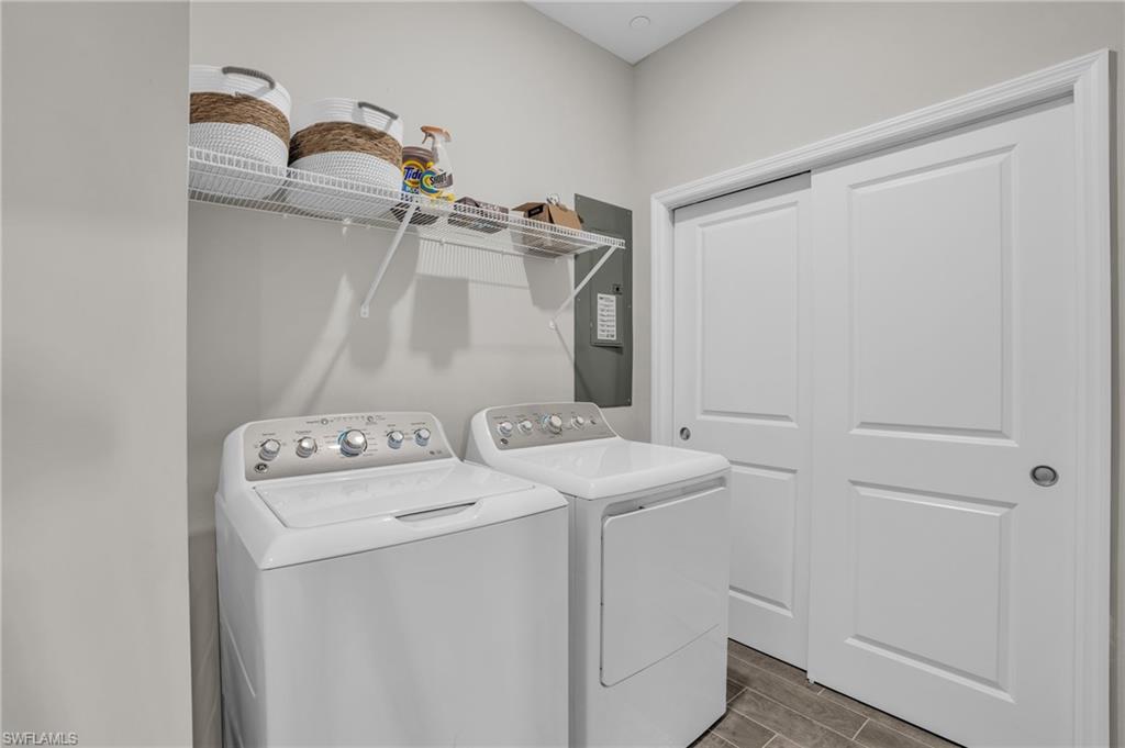 11841 Venetian Lagoon DR # 204