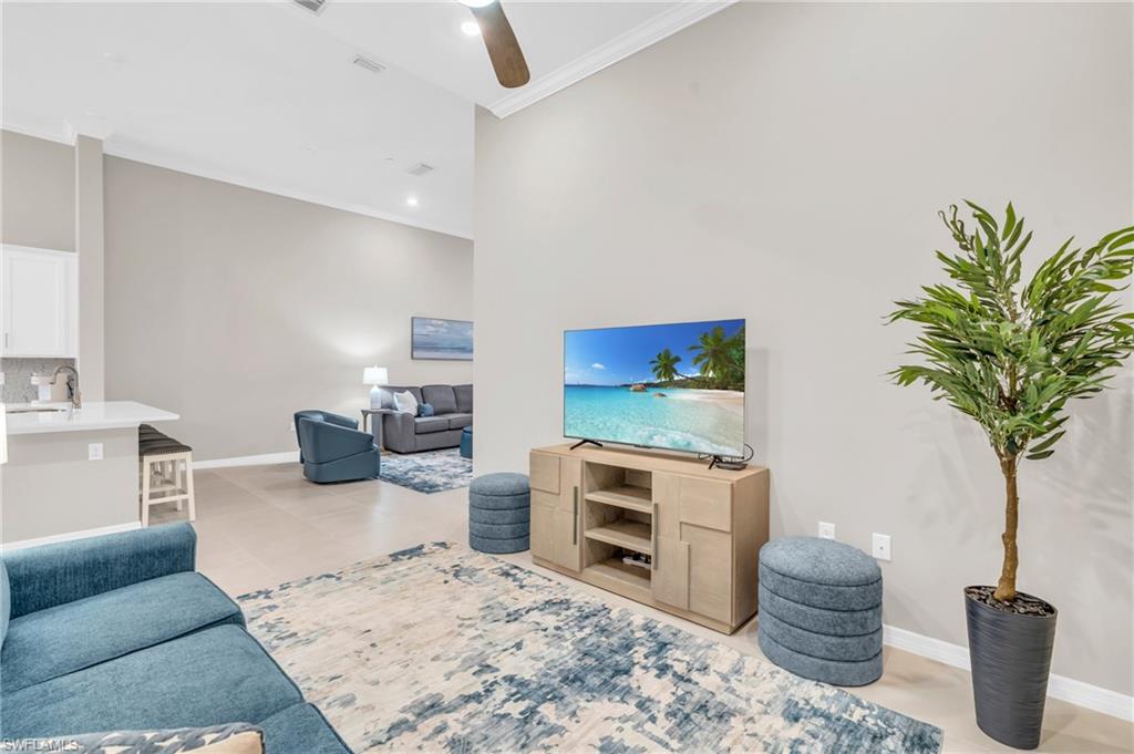 11811 Venetian Lagoon DR # 202