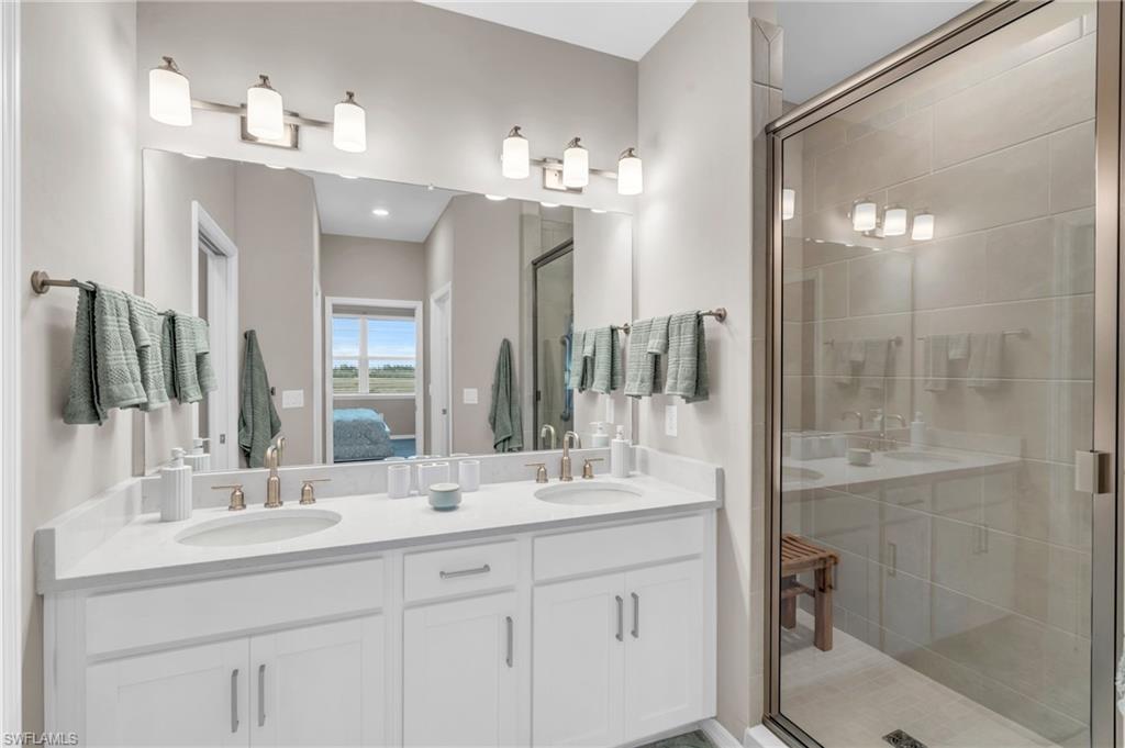 11811 Venetian Lagoon DR # 202