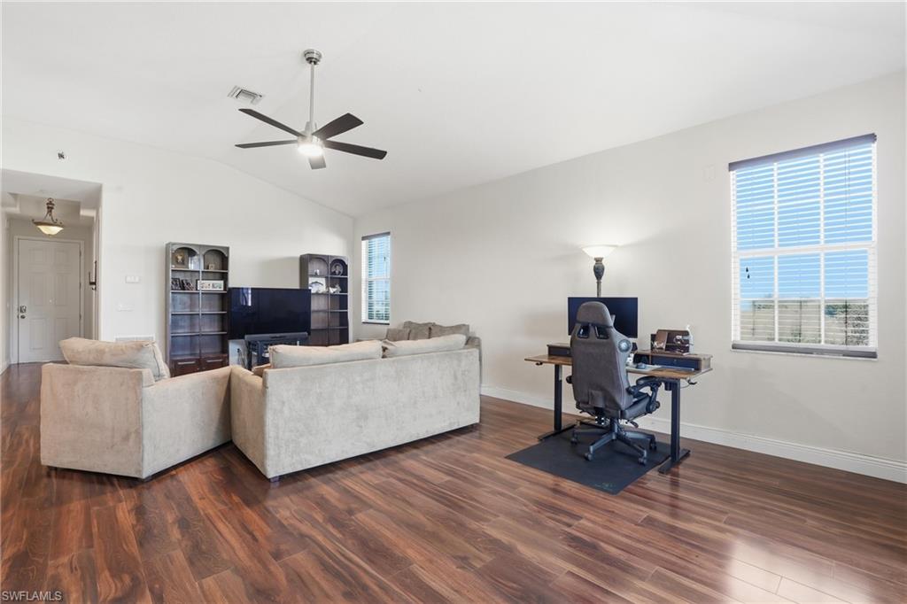 1121 Van Loon Commons CIR # 301