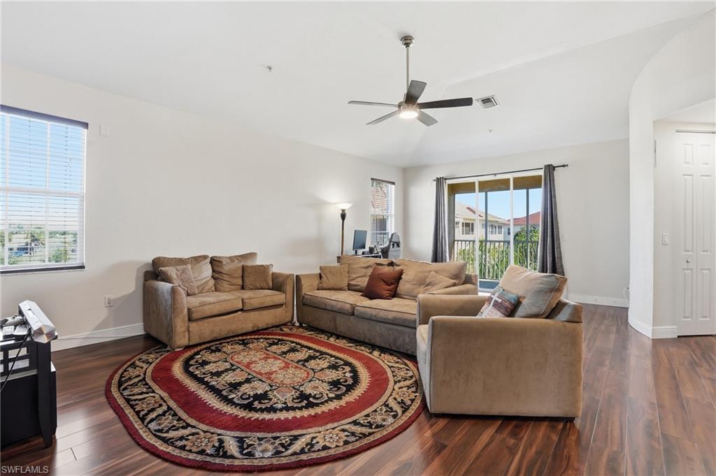 1121 Van Loon Commons CIR # 301