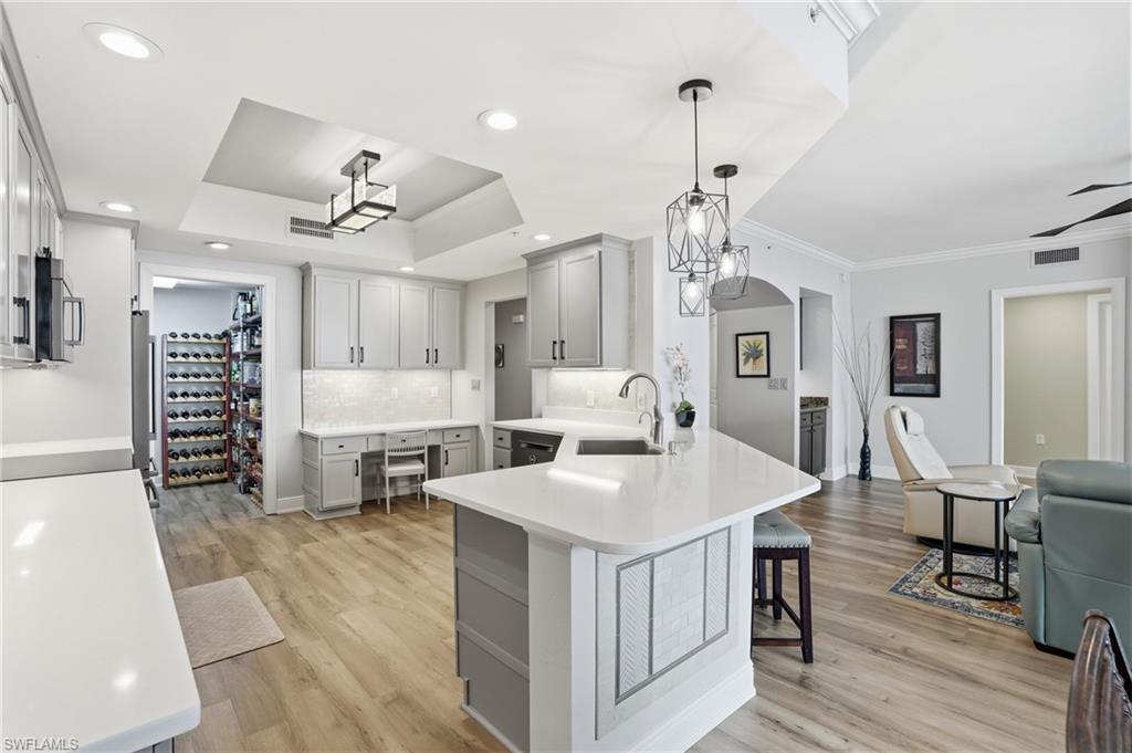 2104 1st ST 1702
