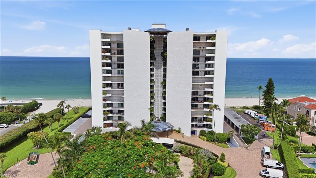 3951 Gulf Shore BLVD N 302