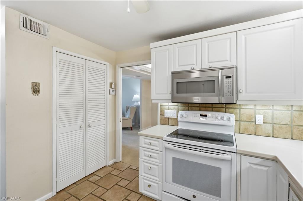 3951 Gulf Shore BLVD N 302