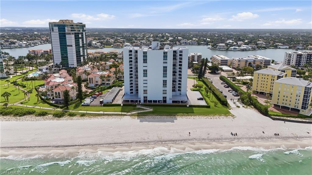 3951 Gulf Shore BLVD N 302