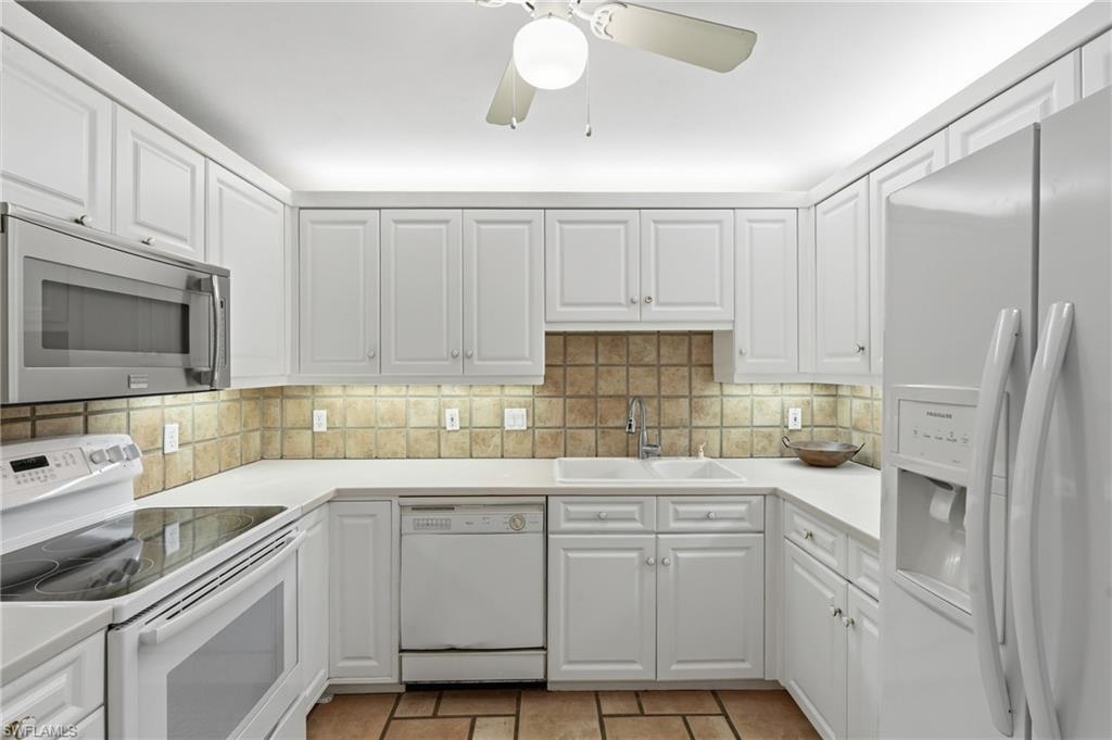 3951 Gulf Shore BLVD N 302