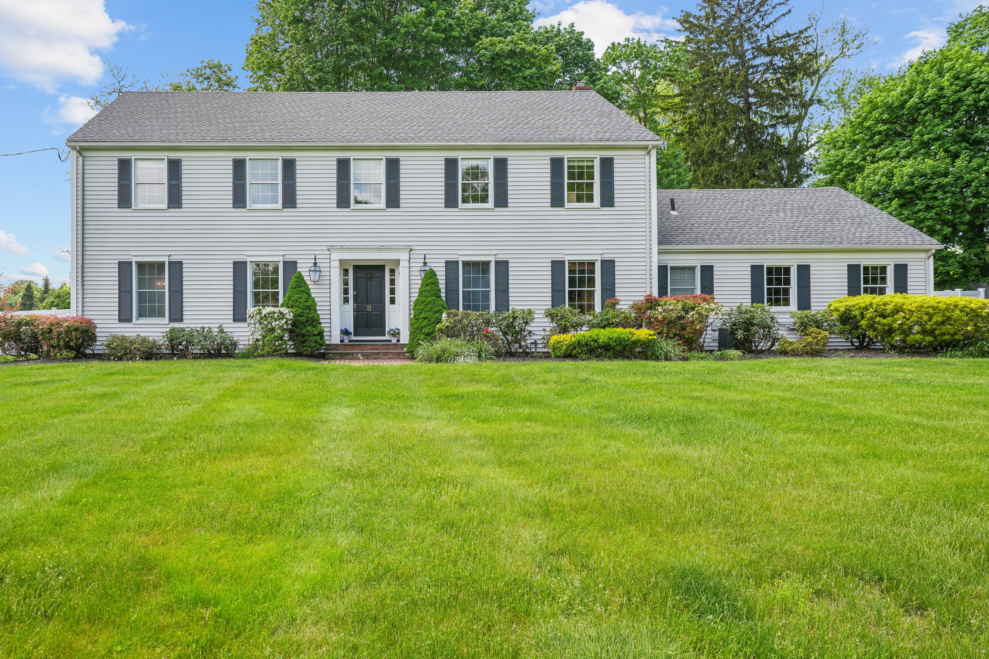 8 Harvey Drive 
