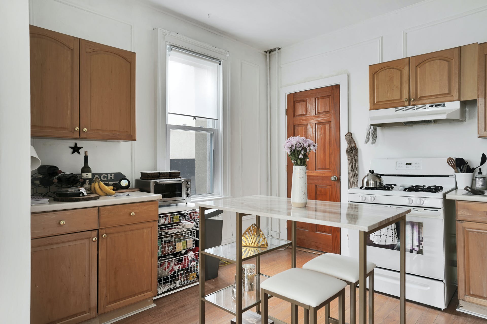 211 4th St