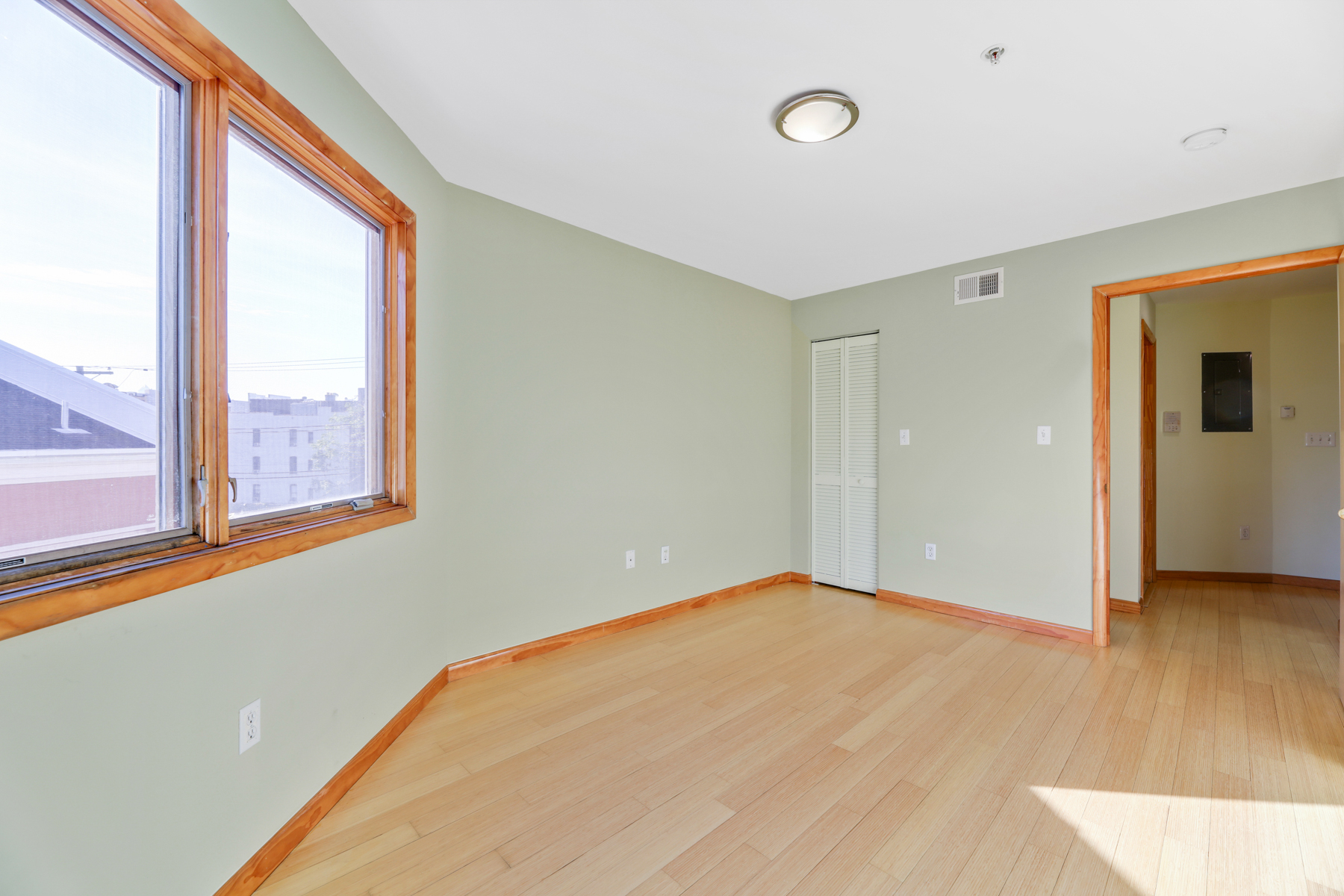 416 63rd St, Unit 2B