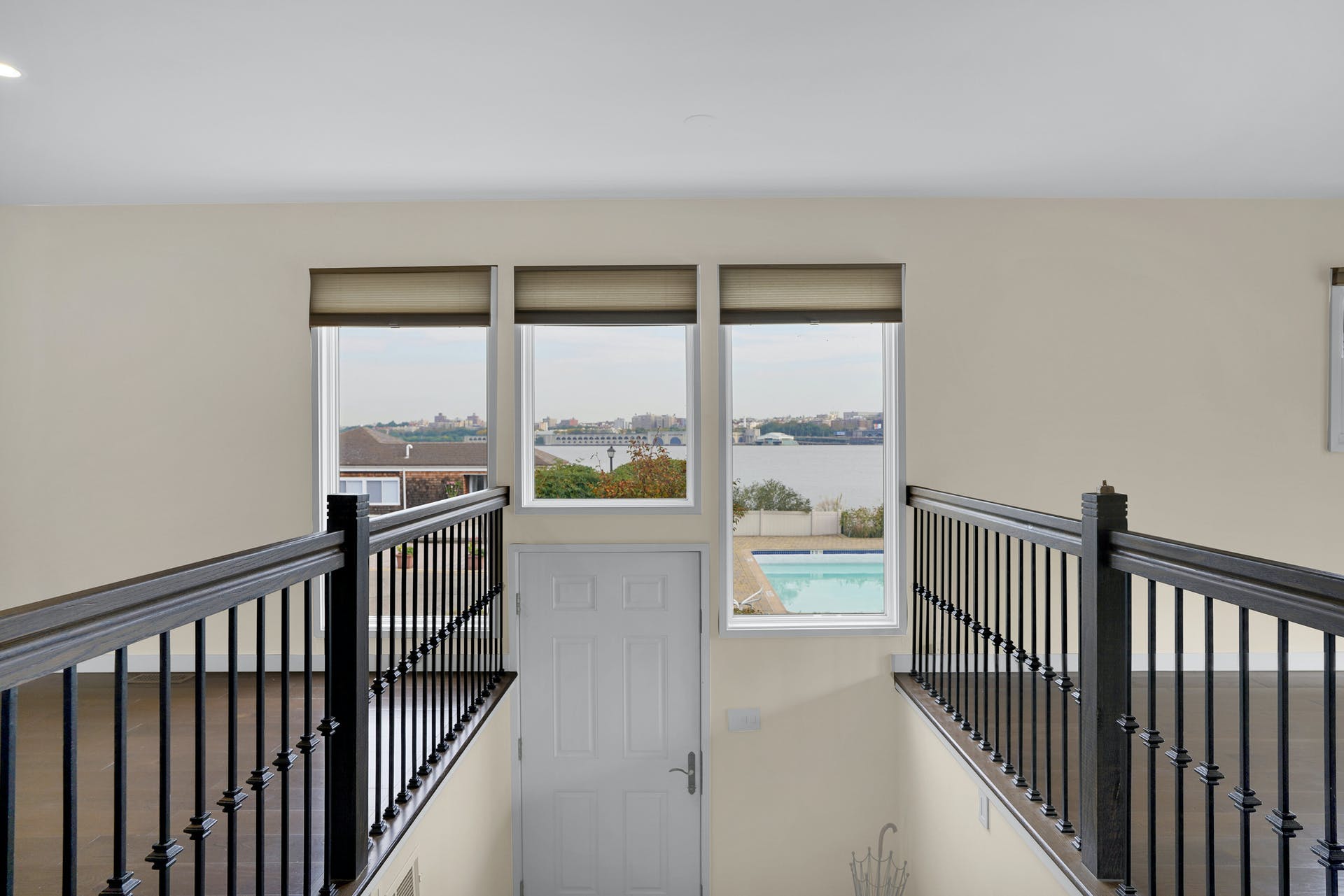 15 Grand Cove Way