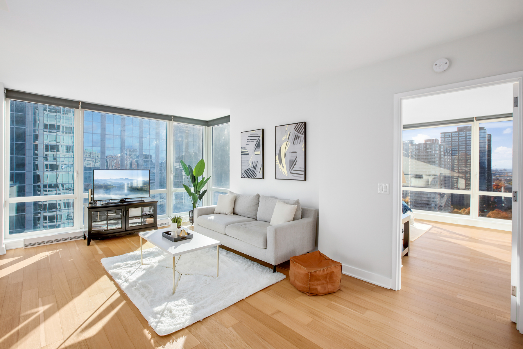 2 2nd Street, Unit 1906
