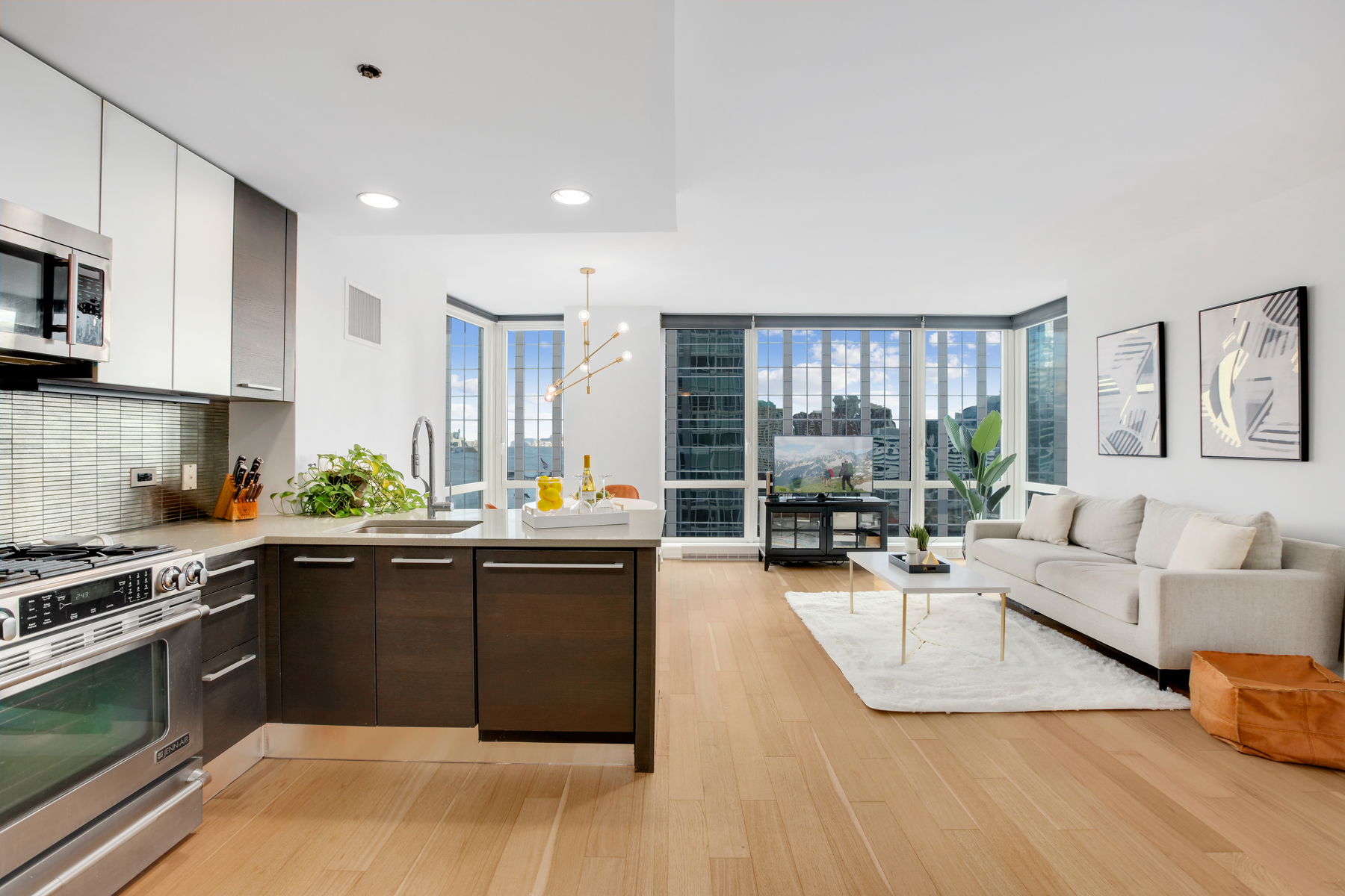 2 2nd Street, Unit 1906