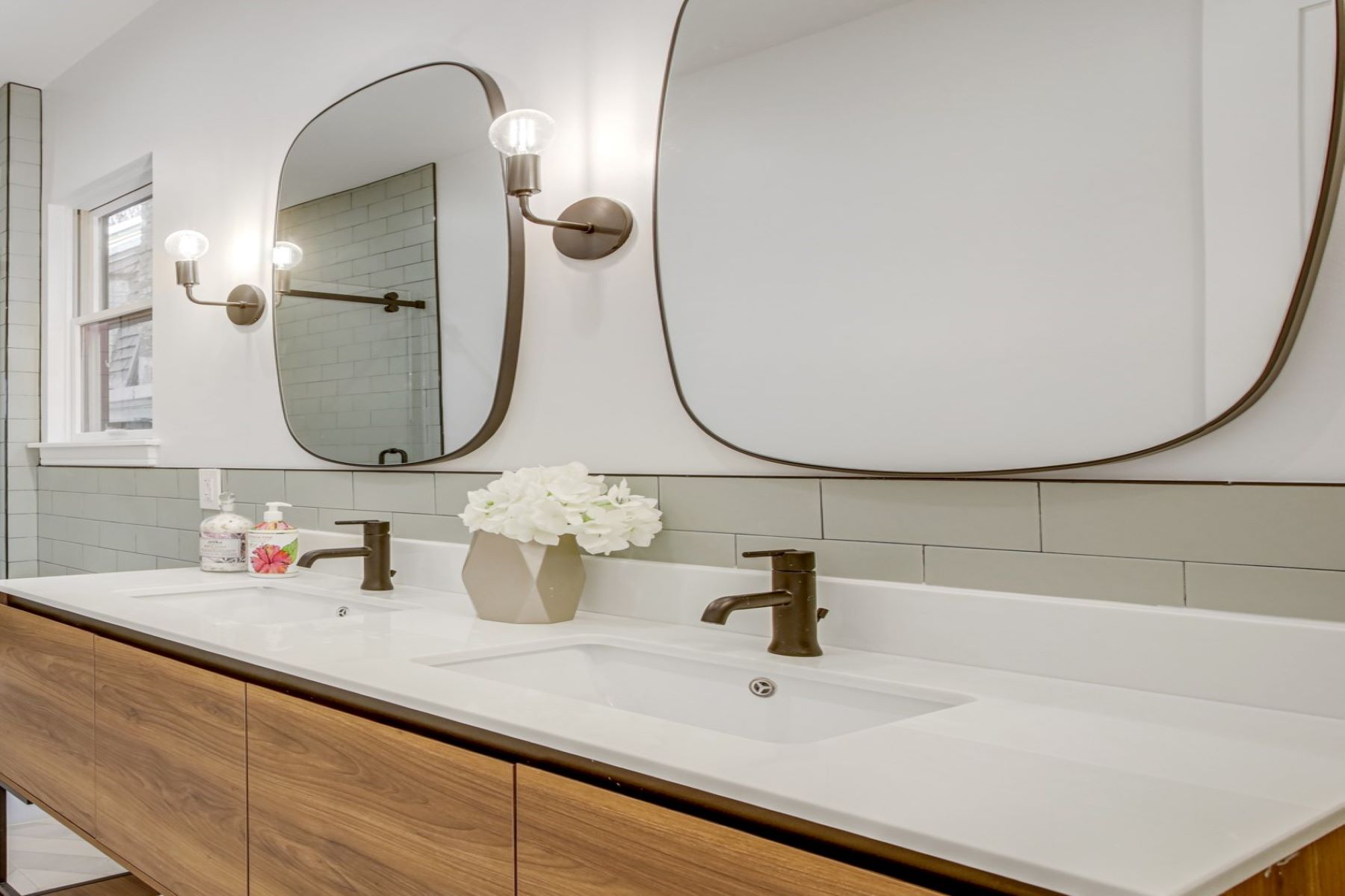102 Summit Avenue, Unit 2