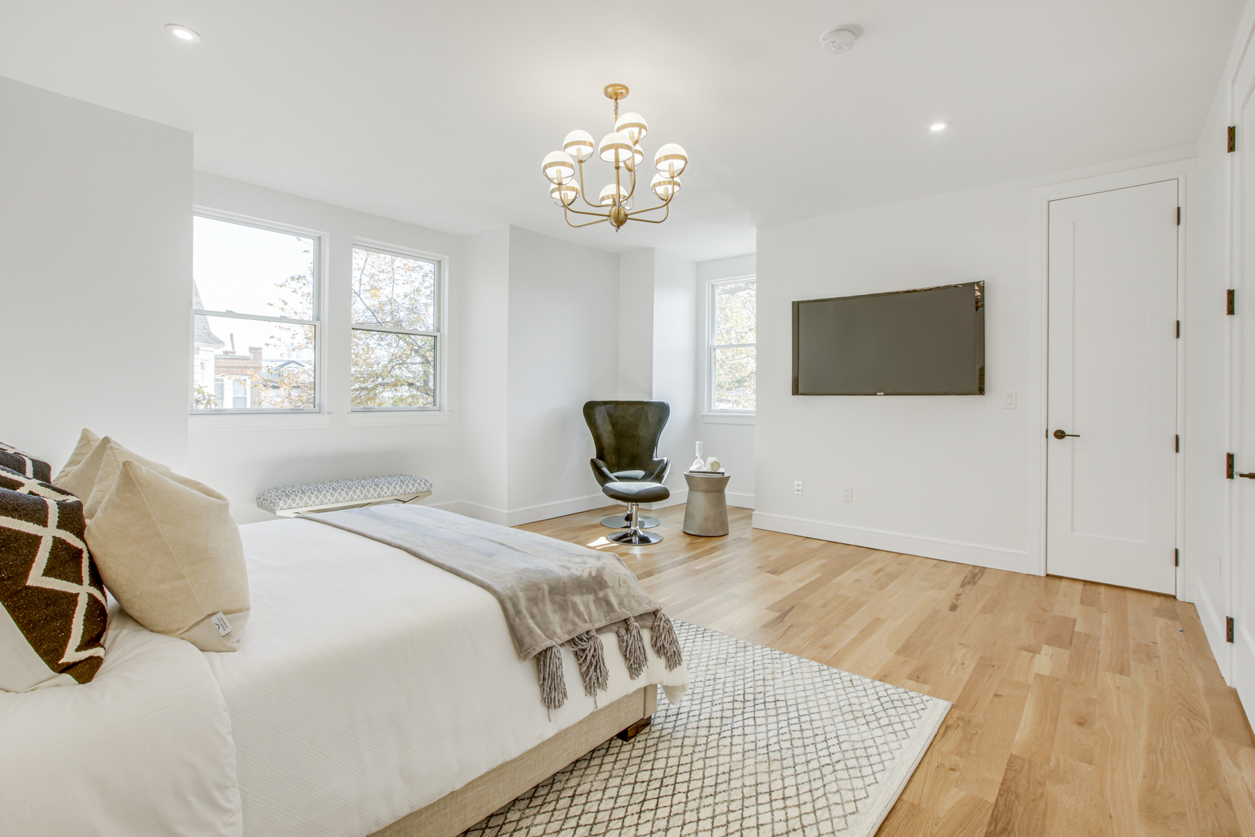 102 Summit Avenue, Unit 2
