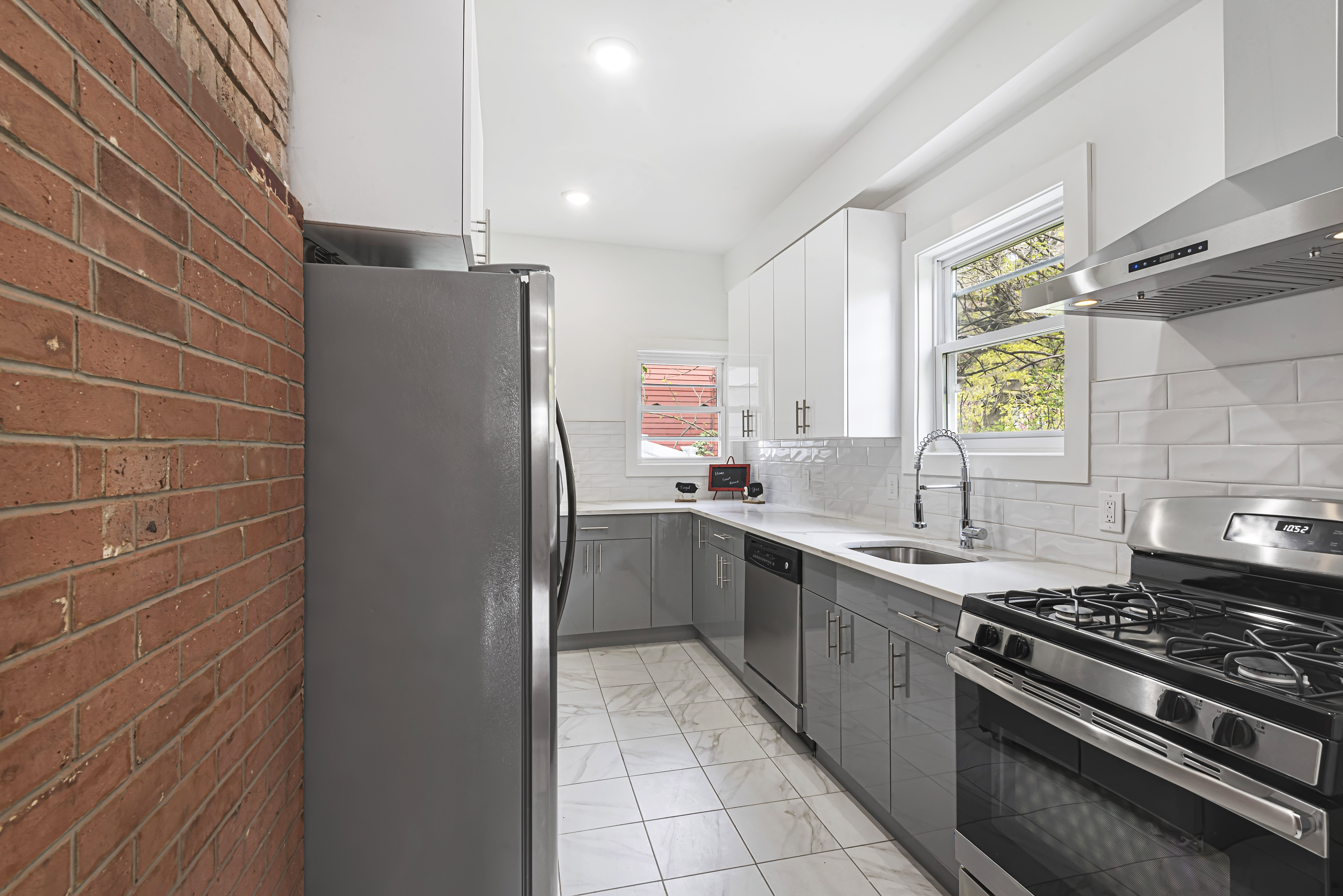 347 Arlington Ave
