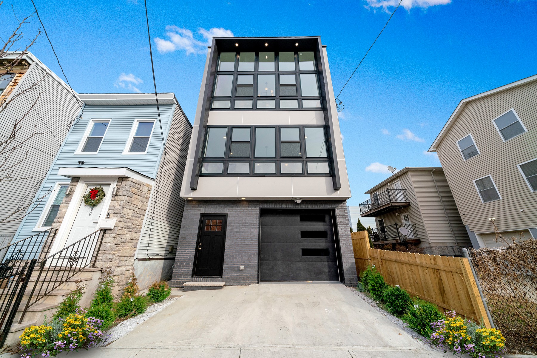 358 Bramhall Ave