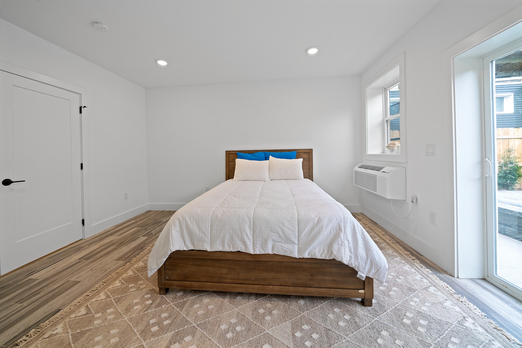 358 Bramhall Ave