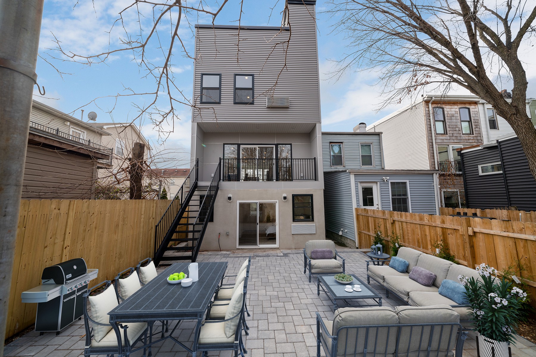 358 Bramhall Ave