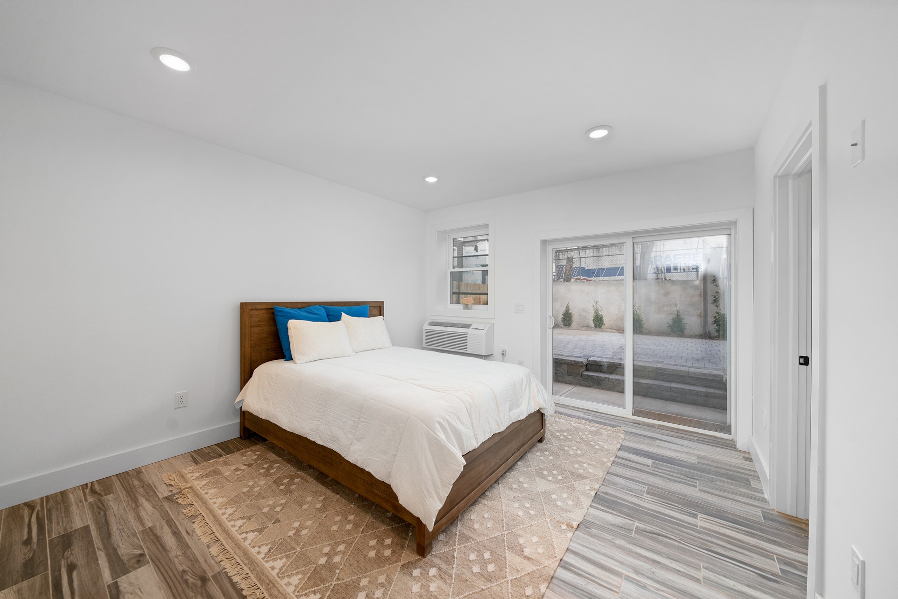 358 Bramhall Ave