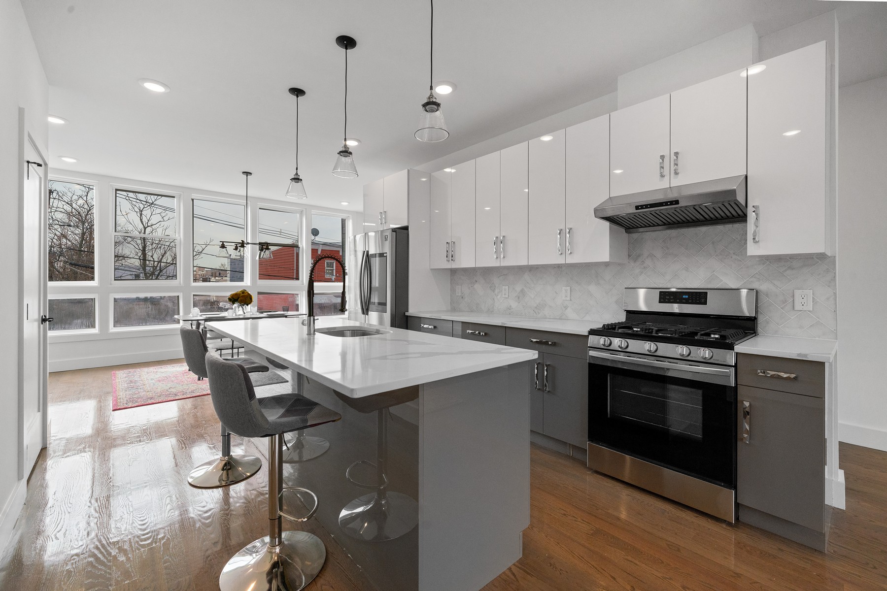 358 Bramhall Ave
