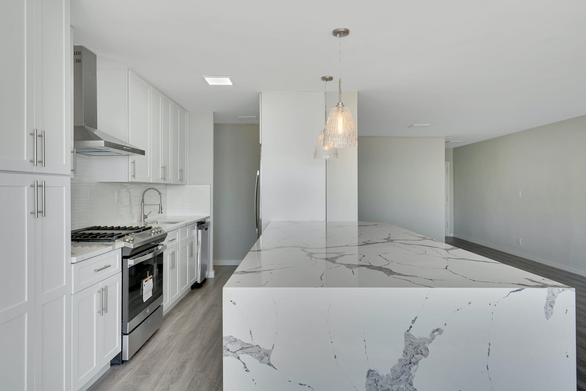 1203 River Road #18L 