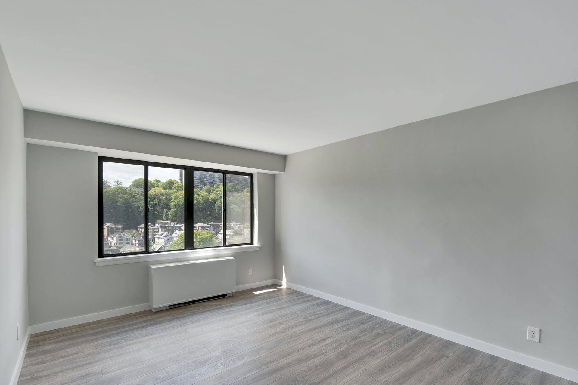 1203 River Road #18L 